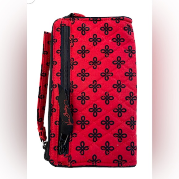 Vera Bradley: Red and Black Wallet Organizer - Picture 14 of 15